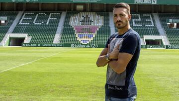 Xavi Torres, el fichaje con más nombre llegado este verano, debutará en el doble pivote.