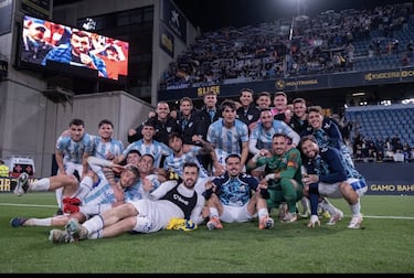 Siete equipos en ocho puntos, uno de los ascensos más caros a Primera