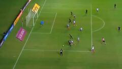 Marcelo Allende anota en la Sudamericana: ¡un cabezazo!