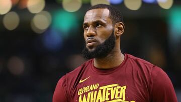 BOSTON, MA - MAY 27: LeBron James #23 of the Cleveland Cavaliers looks on prior to Game Seven of the 2018 NBA Eastern Conference Finals against the Boston Celtics at TD Garden on May 27, 2018 in Boston, Massachusetts. NOTE TO USER: User expressly acknowledges and agrees that, by downloading and or using this photograph, User is consenting to the terms and conditions of the Getty Images License Agreement.   Maddie Meyer/Getty Images/AFP
 == FOR NEWSPAPERS, INTERNET, TELCOS &amp; TELEVISION USE ONLY ==