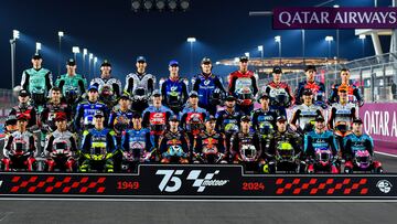 La parrilla de Moto2 para Moto3 en la recta de Qatar.
