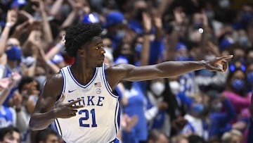 The Rockets have released the young player, who is believed to have made the decision to leave basketball after two seasons in the NBA and at just 21 years old. The reasons are unknown.