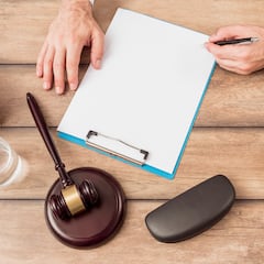 Una madre trabaja durante 16 años, la despiden y se queda sin paro por no pasar el periodo de prueba