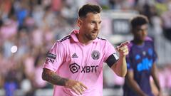 FORT LAUDERDALE, FLORIDA - AUGUST 11: Lionel Messi #10 of Inter Miami CF celebrates after scoring a goal in the second half during the Leagues Cup 2023 quarterfinals match between Charlotte FC and Inter Miami CF at DRV PNK Stadium on August 11, 2023 in Fort Lauderdale, Florida.   Hector Vivas/Getty Images/AFP (Photo by Hector Vivas / GETTY IMAGES NORTH AMERICA / Getty Images via AFP)