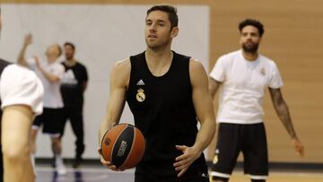 28/11/18 ENTRENAMIENTO REAL MADRID BALONCESTO
CAUSEUR
