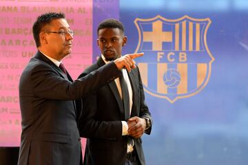 Las imágenes de la presentación de Semedo con el Barça