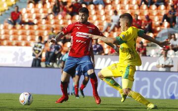 Luis Amaranto Perea debutó en la fecha 9 como entrenador de Leones, equipo que está cerca de descender a la segunda categoria.