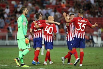 Atleti level. Borja Garcés' cross was deflected into his own goal by Antoine Bernede. 2-2