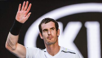 AUS032 MELBOURNE (AUSTRALIA) 16/01/2017.- El tenista británico Andy Murray celebra tras ganar al ucraniano Illya Marchenko en su partido de primera ronda del Abierto de tenis de Australia en Melbourne, hoy, 16 de enero de 2017. EFE/Filip Singer