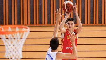 España vence a Italia y cierra la primera fase líder e invicta