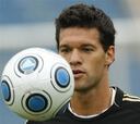 Ballack se recupera y anuncia su retorno a la selección nacional