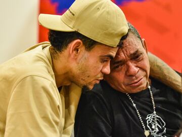 Una vez llegó a Colombia para unirse a la Selección, Luis Díaz se reencontró con su padre, Luis Manuel, quien estuvo casi dos semanas secuestrado por el ELN.