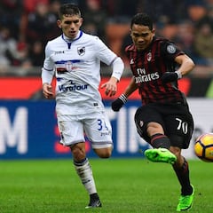 Bacca discute con Montella al salir ¿por qué siempre yo?