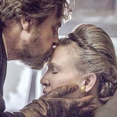 Mark Hamill emociona al celebrar la reaparición de Carrie Fisher en Star Wars