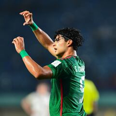 La razón por la que Stephano Carrillo no podrá jugar la UEFA Champions League