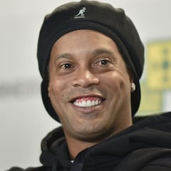 El millonario final del año más surrealista de Ronaldinho