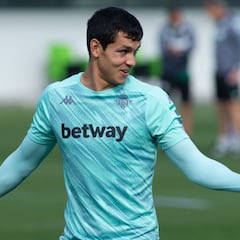 Mandi jugará en el Villarreal las próximas cuatro temporadas