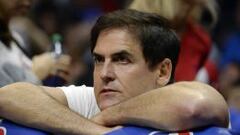 Mark Cuban durante el partido entre Los Angeles Clippers y los Dallas Mavericks.