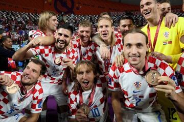 Croacia cierra su participación en el Mundial de Qatar 2022 como la tercera selección clasificada, con el bronce, después de vencer a Marruecos en el partido por el tercer puesto en el Mundial de Qatar 2022. 