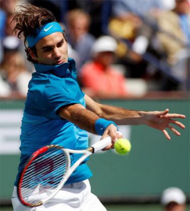 El genio suizo sigue en forma e Isner se une al pelotón de cabeza