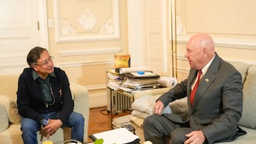 Colombian President Gustavo Petro and Charge d'Affaires ad interim at the U.S. Embassy in Colombia, John McNamara attend a meeting to determine new measures for the crisis with U.S. President Donald Trump as he says he will announce tariff hikes on Colombia and stop all payments to the South American nation, at the Casa de Narino in Bogota, Colombia October 20, 2025. Colombian Presidency/Handout via REUTERS THIS IMAGE HAS BEEN SUPPLIED BY A THIRD PARTY. MANDATORY CREDIT