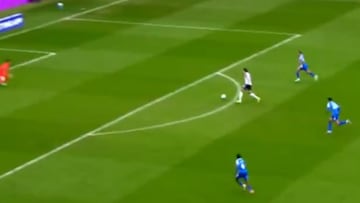 Brereton continúa brillando en Inglaterra con este gol: ¡definición de crack!