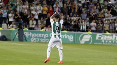 El C¨®rdoba CF tambi¨¦n se hunde y se asoma a la cuarta categor¨ªa