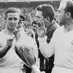 La ciudad de Angers llamará a su estadio Raymond Kopa