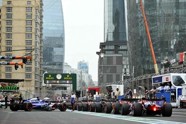 Los monoplazas antes del inicio de la sesión de hoy. 