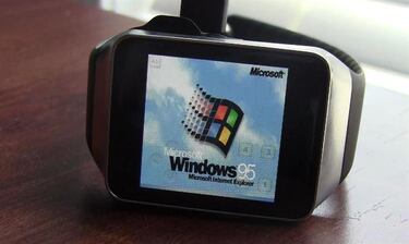 Ejecutan Windows 95 en un Samsung Gear Live