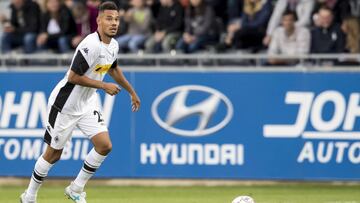 El Borussia Monchengladbach anunció que el lateral francés Timothée Kolodziejczak hizo exámenes médicos con el conjunto regiomontano.