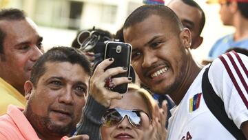 Rondón tuvo un bonito gesto con Sergio Asenjo.