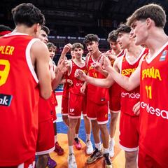 España sigue de caza y acaricia las medallas