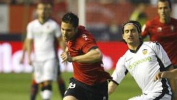 <b>MÁS METIDOS. </b>Los jugadores de Osasuna lo dieron todo, pelearon cada balón y obtuvieron el justo premio de la victoria.