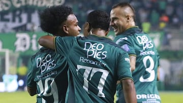 Deportivo Cali celebra un gol