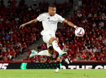 Kylian Mbappé's first Champions League game for Real Madrid