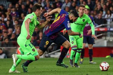 Barcelona: No rest for Luis Suárez