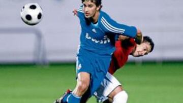 <b>VICTORIA SUFRIDA. </b>Tébar disputa un balón dividido ante un jugador del Leganés.