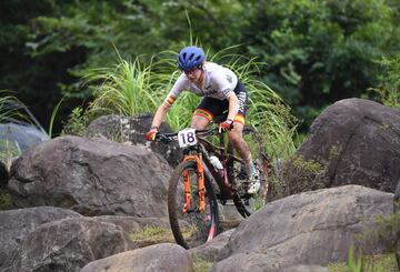 Rocío García termina vigesimosexta en su primera final olímpica de Mountain Bike con un tiempo de 1:26:32.