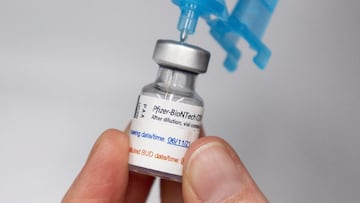 The two mRNA covid-19 vaccines have been linked to certain side effects, but how common are they and does it vary between the two manufacturers' shots?