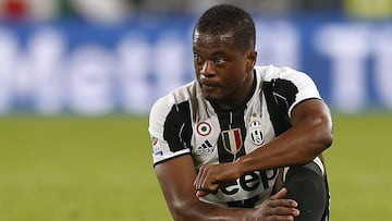 Patrice Evra podría ser nuevo jugador del Valencia