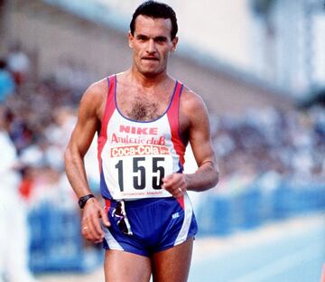 En 1976 se proclam¨® por primera vez campe¨®n de Espa?a en la prueba de los 20 kms en pista y dos a?os despu¨¦s se anot¨® su primer t¨ªtulo nacional de los 50 kms, que revalid¨® en las ediciones de 1979, 1981, 1985, 1986, 1989 1990 y 1991. En esta ¨²ltima distan