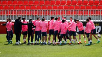Pasillo en el entrenamiento del Atlético de Madrid.