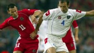 <b>INTERNACIONAL.</B> Mladenovic es un habitual en las convocatorias de la selección de Serbia y Montenegro.