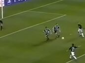 Se fue de la U a Europa por una cifra millonaria y le hizo este golazo al Newcastle en Champions League