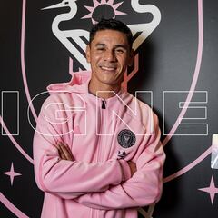 Oscar Ustari aterriza en Miami