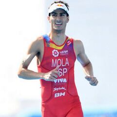 Mola segundo y Gómez Noya no logra terminar después de caerse