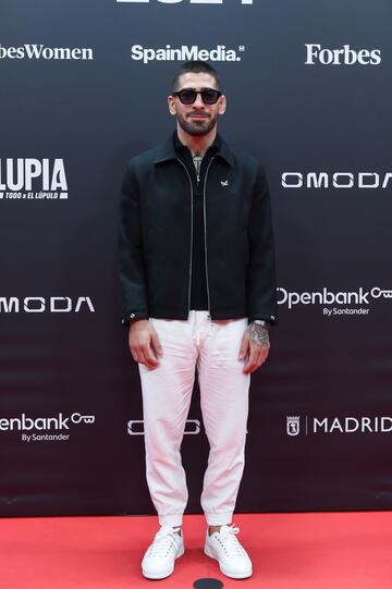 El campeón de la UFC 2024, Ilia Topuria posa en el photocall de la primera edición española del festival Forbes 30 Under 30.