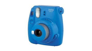 La Instax Mini 9 de Fujifilm crea momentos en apenas un momento.