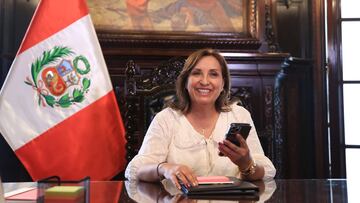 Qué pasa si Dina Boluarte renuncia y quién asumiría la presidencia de Perú